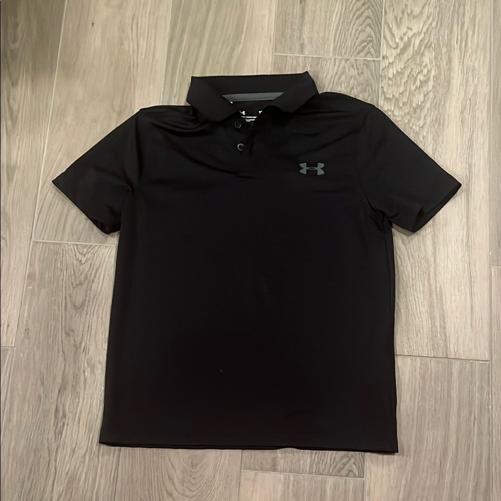 Under Armour Boys Black Polo Shirt Size: S
